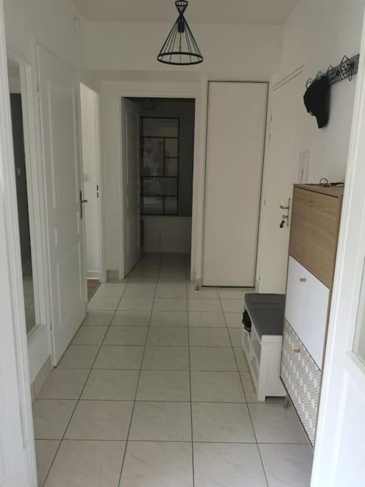 Appartement Centre Avec Balcon Parking Prive Orléans Extérieur photo